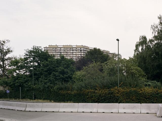 Photo de l'immeuble des Goujons en 2020 avant rénovation - Vue depuis l'ouest