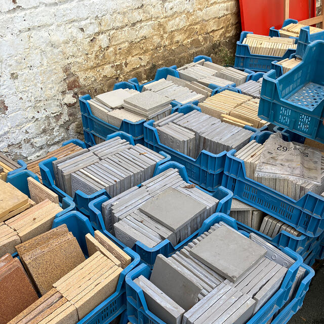 Photo de carreaux de sol issus des filière de réemploi