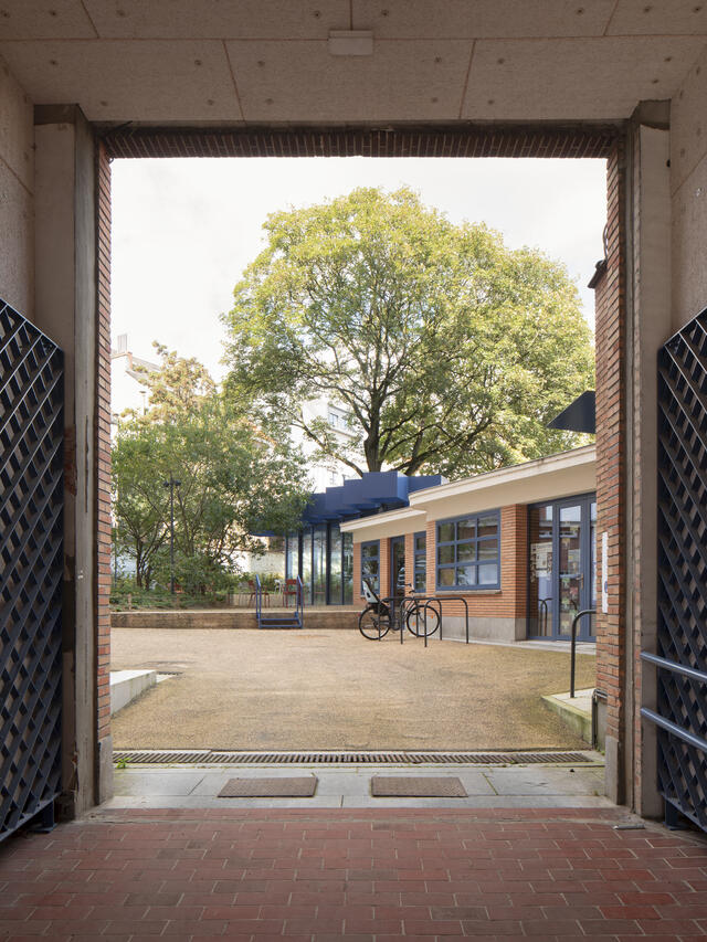 Photo du jardin depuis le passage couvert